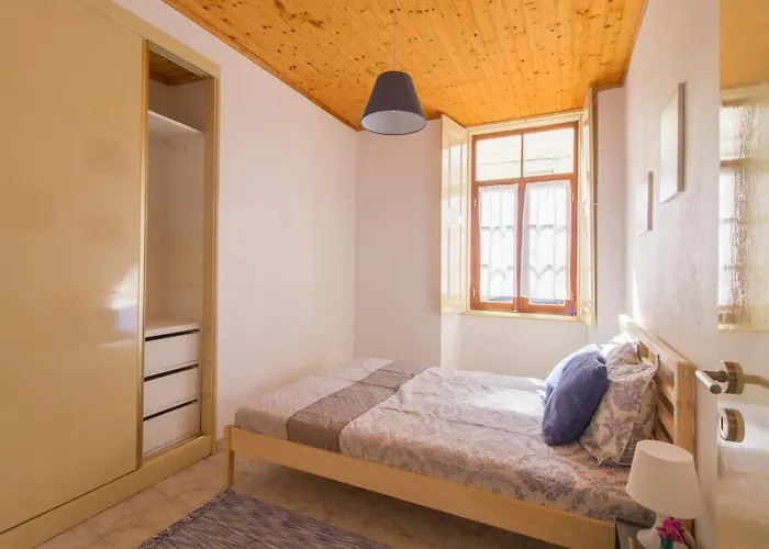 Casa Confortavel No Centro Da * פיגואיירה דה פוז